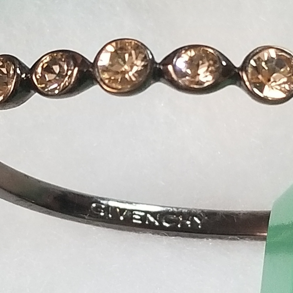 GIVENCHY BRACELET